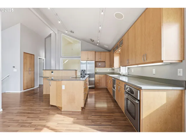 $625,000 | 5239 North Emerson Drive, Portland, OR 97217