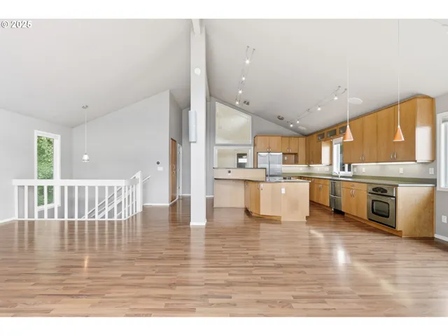 $625,000 | 5239 North Emerson Drive, Portland, OR 97217