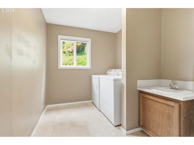 $625,000 | 5239 North Emerson Drive, Portland, OR 97217