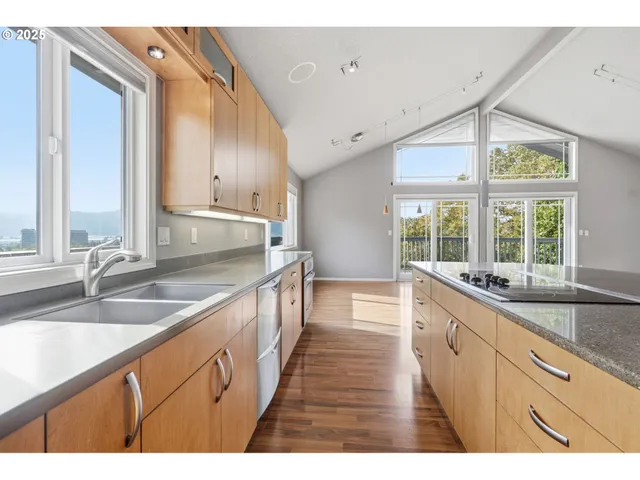 $625,000 | 5239 North Emerson Drive, Portland, OR 97217