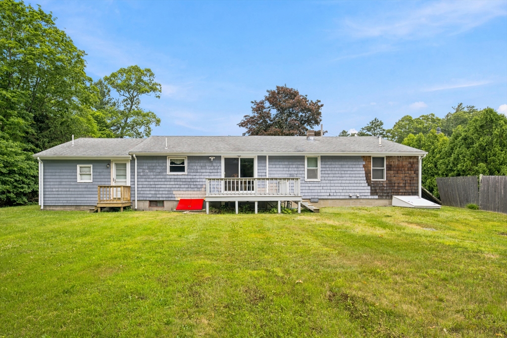 18 Gifford Road Westport, MA 02790 - Photo 25 of 28