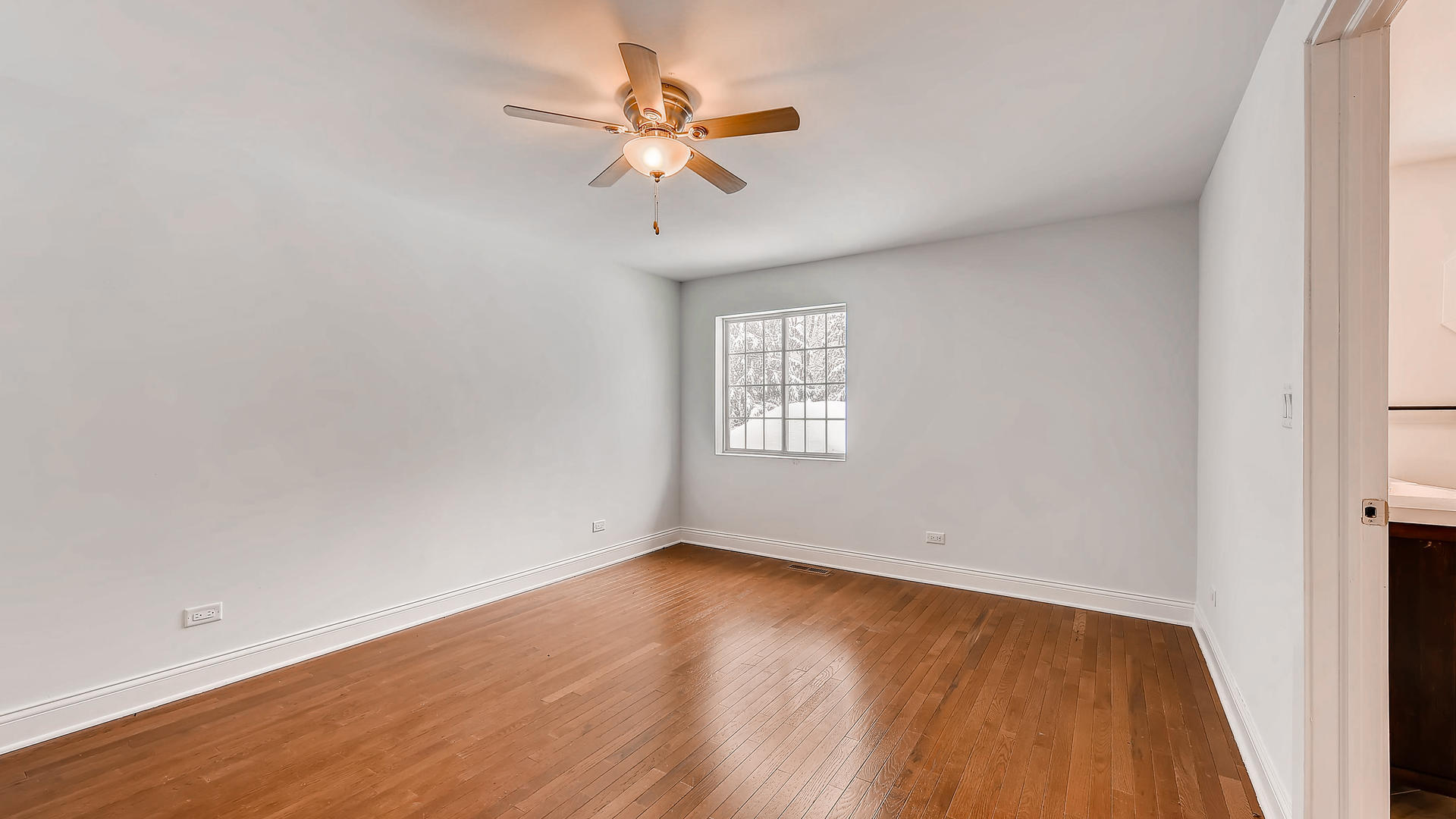 270 Country Commons Road Cary, IL 60013 - Photo 24 of 39 wooden floor in an empty room with a window