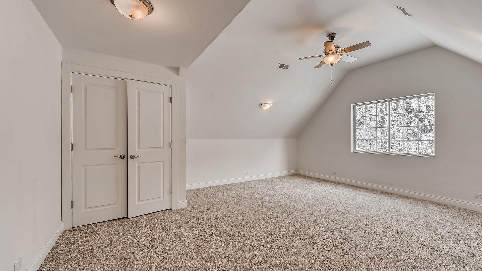 270 Country Commons Road Cary, IL 60013 - Photo 32 of 39 a view of an empty room with a window