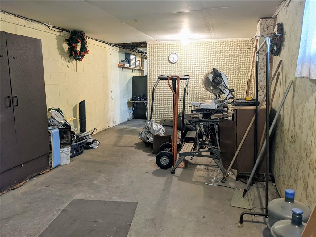 591 Mercer Road Beaver Falls, PA 15010 - Photo 18 of 22 Gallery Image 18