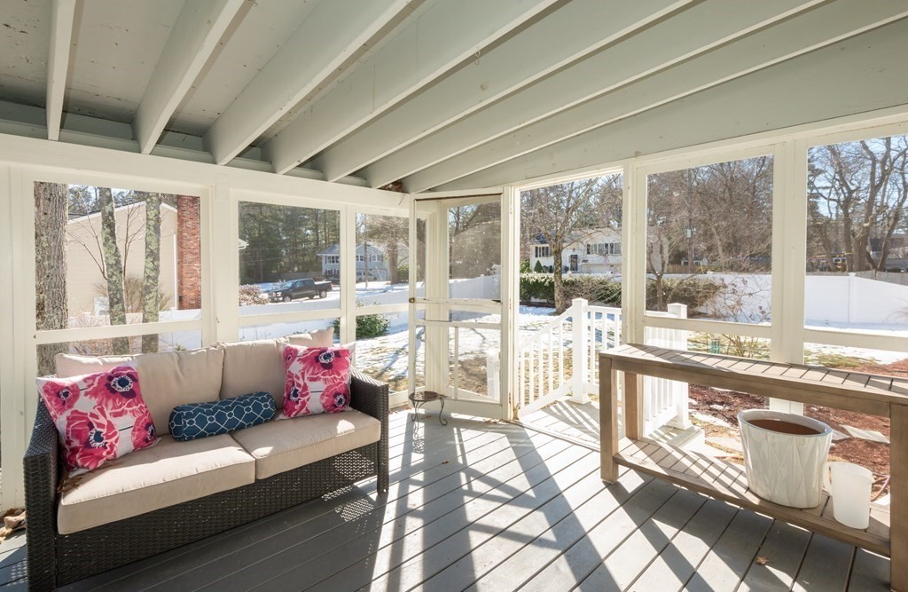 74 Old Post Road Walpole, MA 02032 - Photo 6 of 41 Gallery Image 6
