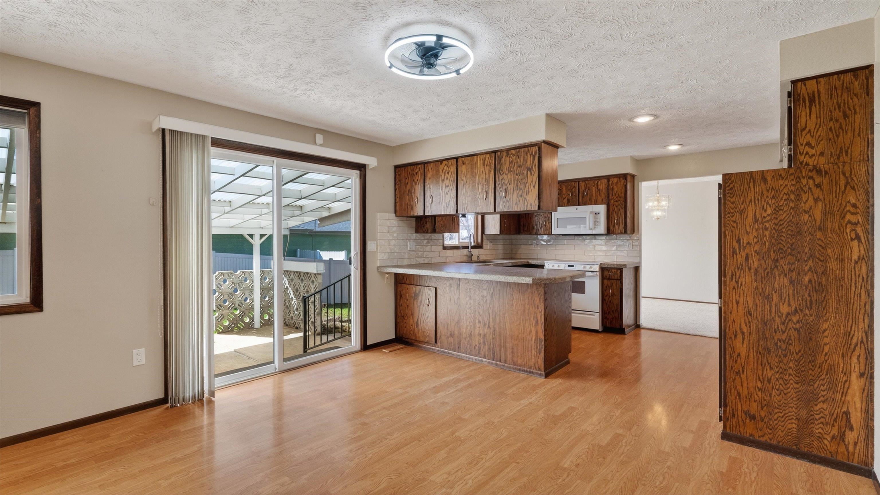 5923 West Tepee Court Spokane, WA 99208 - Photo 4 of 27