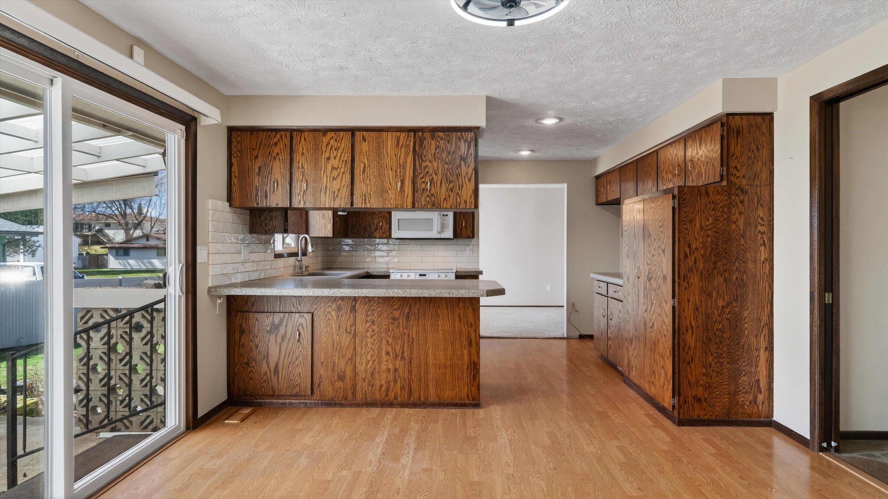 5923 West Tepee Court Spokane, WA 99208 - Photo 5 of 27