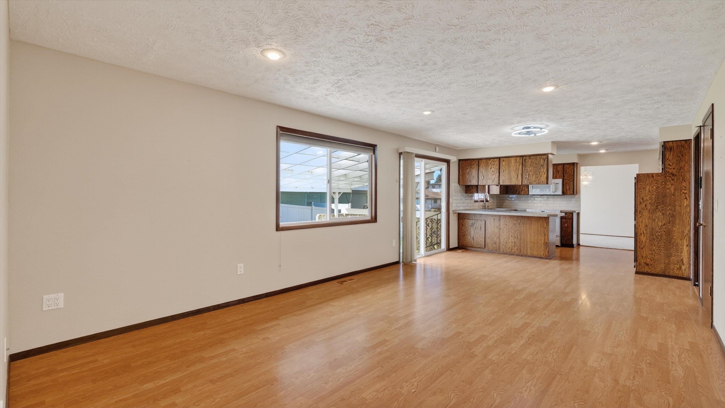 5923 West Tepee Court Spokane, WA 99208 - Photo 8 of 27