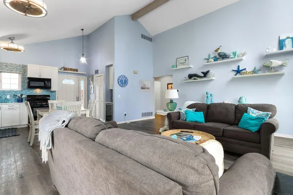 $310,000 | 1737 Cottage Drive, Unit 718, Geneva, WI 53147
