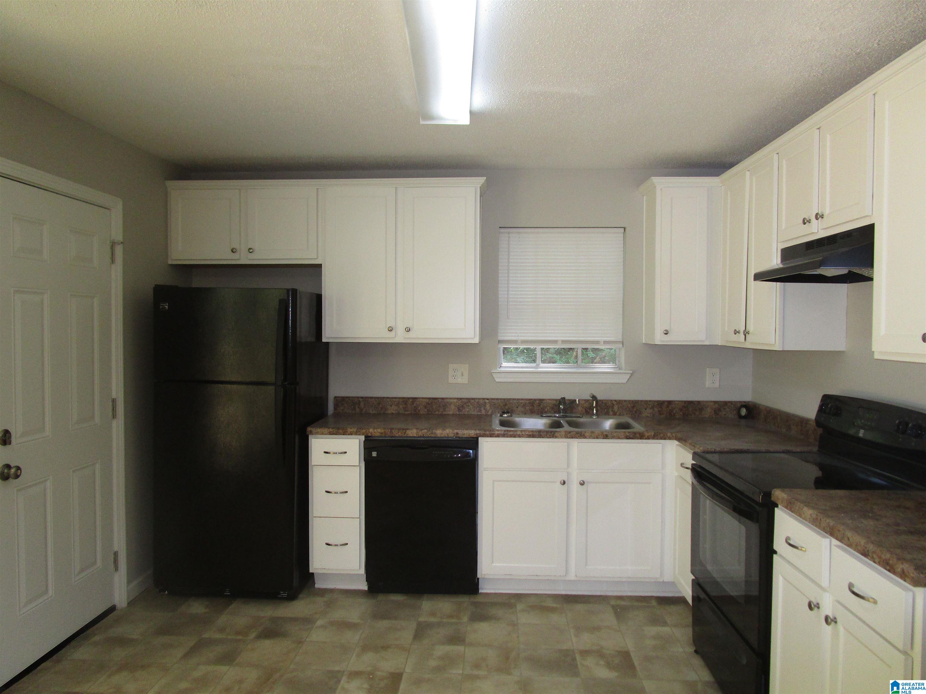 2705 Shoemaker Street Birmingham, AL 35235 - Photo 5 of 23