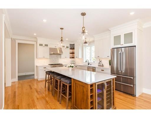 25 Hutchinson Road Arlington, MA 02474 - Photo 7 of 30
