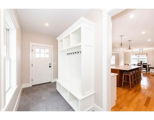 25 Hutchinson Road Arlington, MA 02474 - Photo 8 of 30