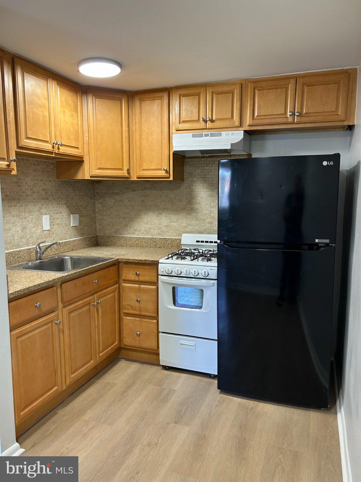 308 Burmont Road Drexel Hill, PA 19026 - Photo 4 of 20 Cozy kitchen with modern finishes.