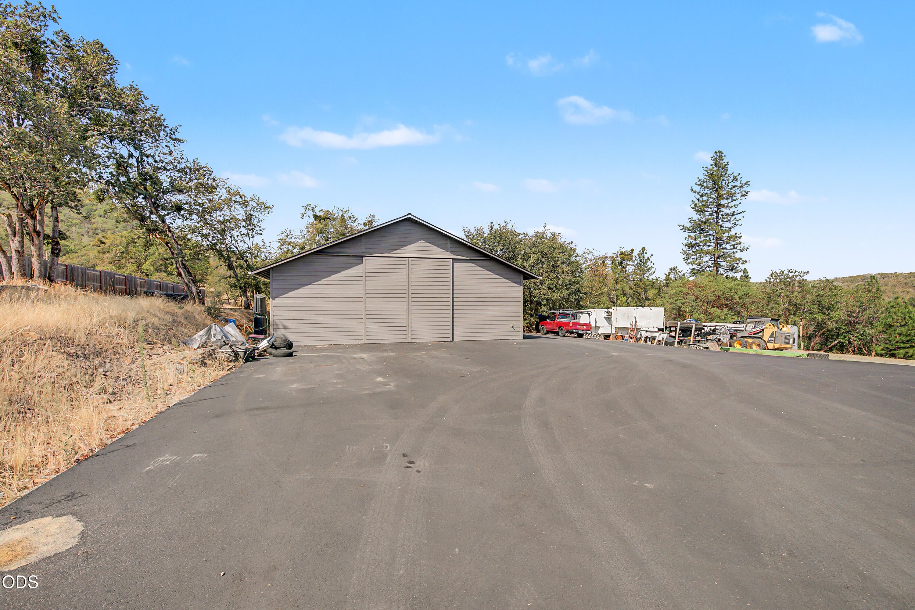 4873 Old Stage Road Central Point, OR 97502 - Photo 37 of 47 Gallery Image 37