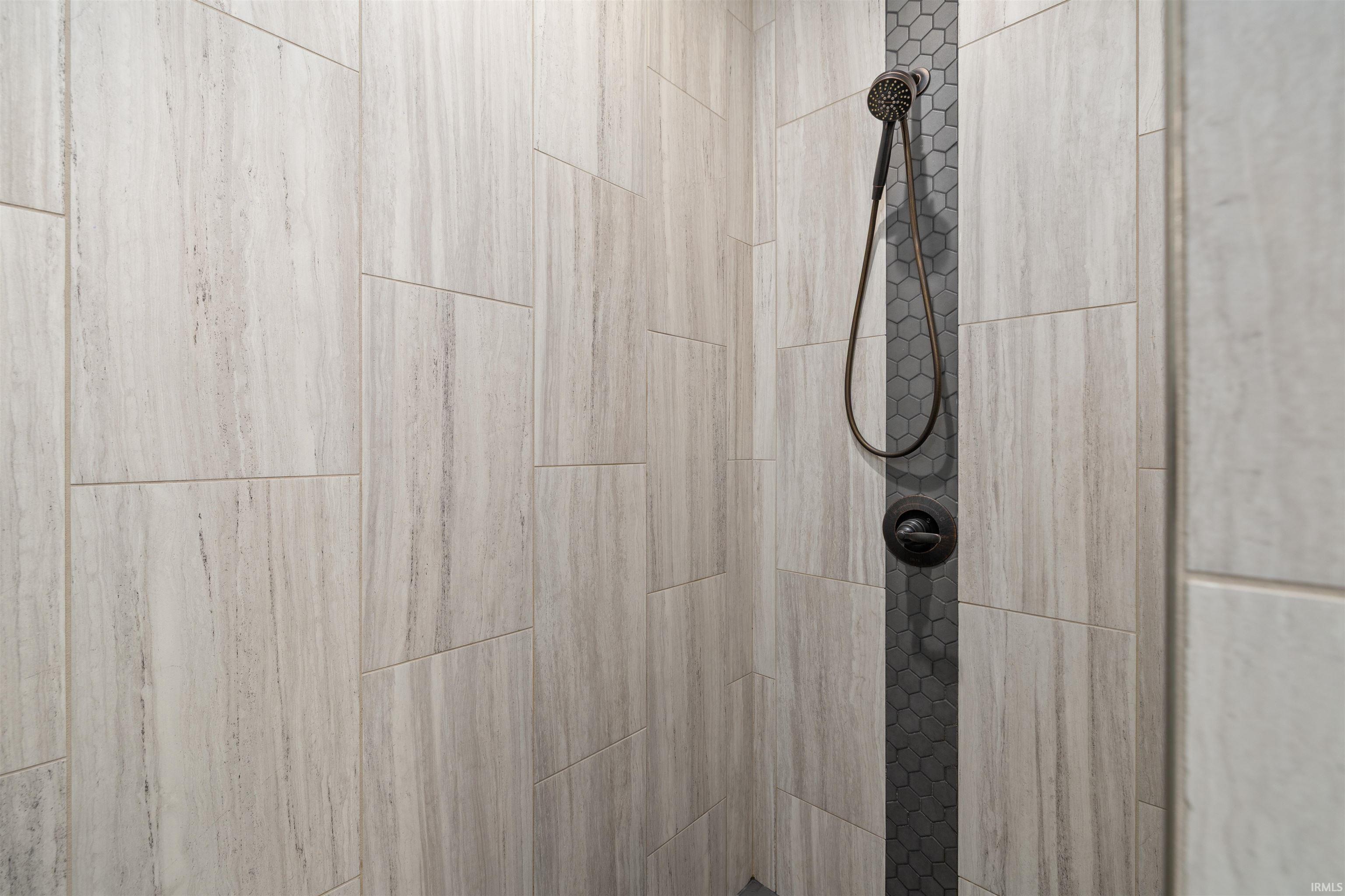 641 Sandringham Pass Fort Wayne, IN 46845 - Photo 16 of 36