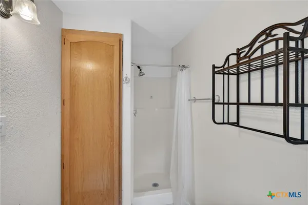 $1,650 | 14 Steele Street, Lampasas, TX 76550