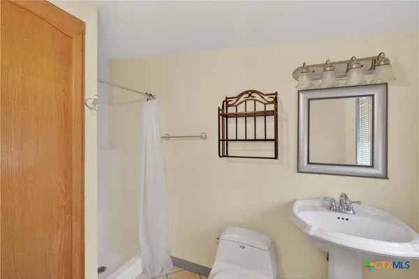 $1,650 | 14 Steele Street, Lampasas, TX 76550