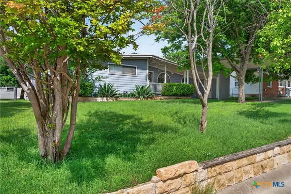 $1,650 | 14 Steele Street, Lampasas, TX 76550