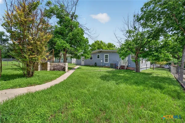 $1,650 | 14 Steele Street, Lampasas, TX 76550