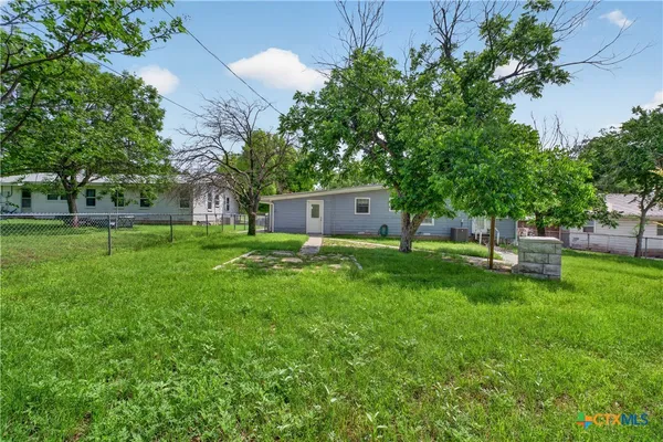 $1,650 | 14 Steele Street, Lampasas, TX 76550