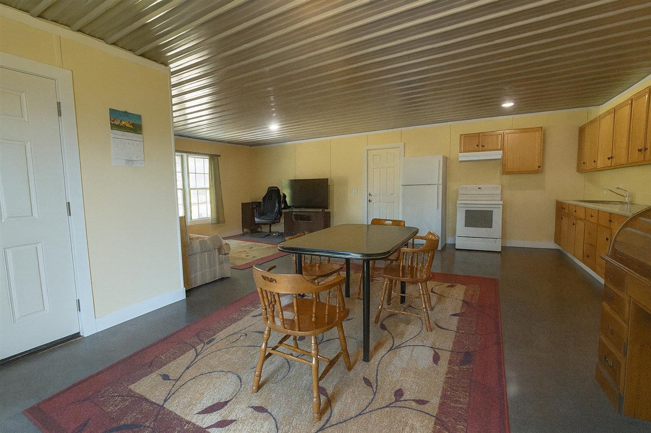 1879 Bridgeport Road Edmonton, KY 42129 - Photo 8 of 36 Gallery Image 8