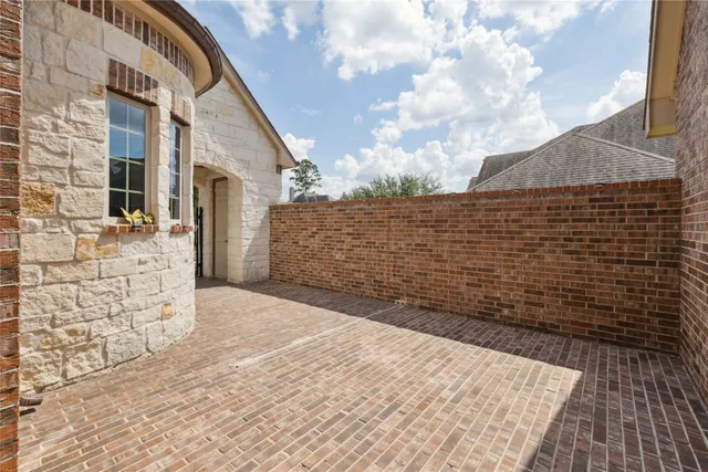 $3,800 | 19403 Sanctuary Robin Lane, Spring, TX 77388