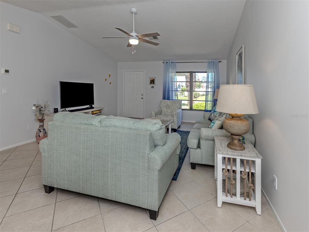 1211 Southland Road Venice, FL 34293 - Photo 13 of 38 Gallery Image 13