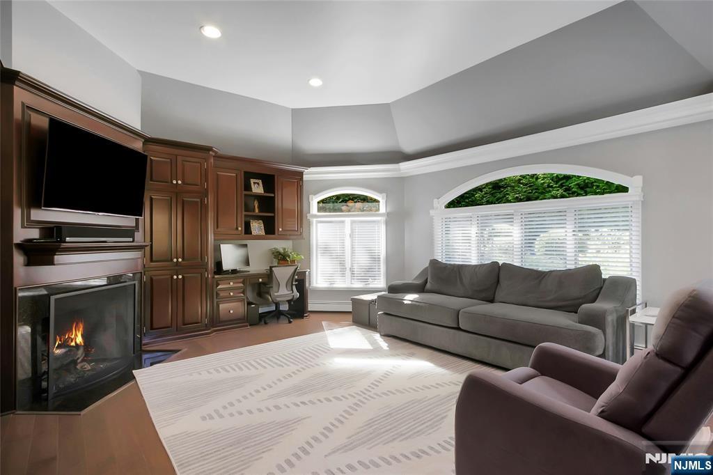 545 Miller Road Wyckoff, NJ 07481 - Photo 23 of 50 Gallery Image 23