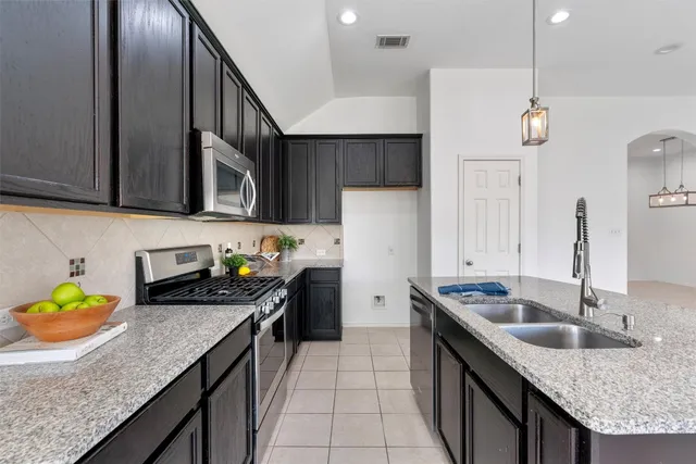 $2,000 | 105 Peggy Cove, Liberty Hill, TX 78642