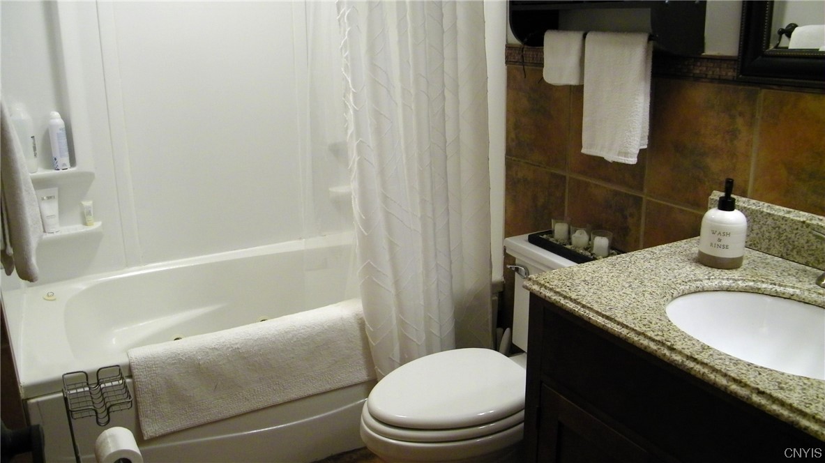 852 County Rte 11 West Monroe, NY 13167 - Photo 14 of 22