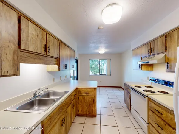 $1,850 | 9017 Manchester Lane, Unit 21E, West Melbourne, FL 32904