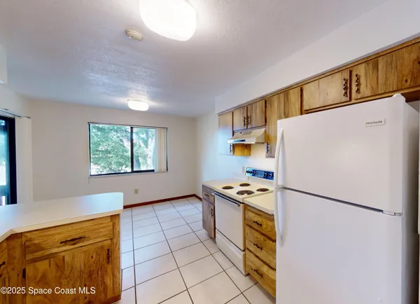 $1,850 | 9017 Manchester Lane, Unit 21E, West Melbourne, FL 32904