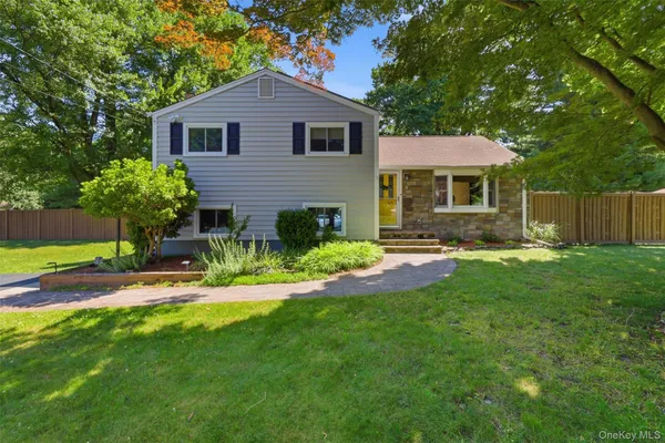 $699,000 | 9 Homestead Lane, New City, NY 10956
