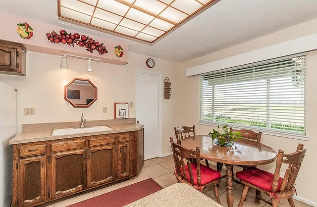 a view of a garden with flowers