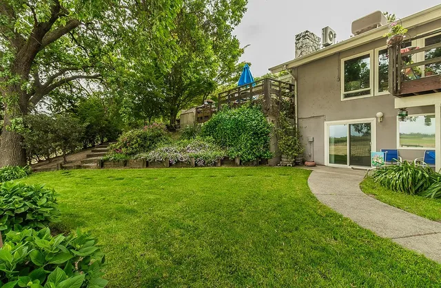 $1,550,000 | 3670 South Newmark Avenue, Sanger, CA 93657