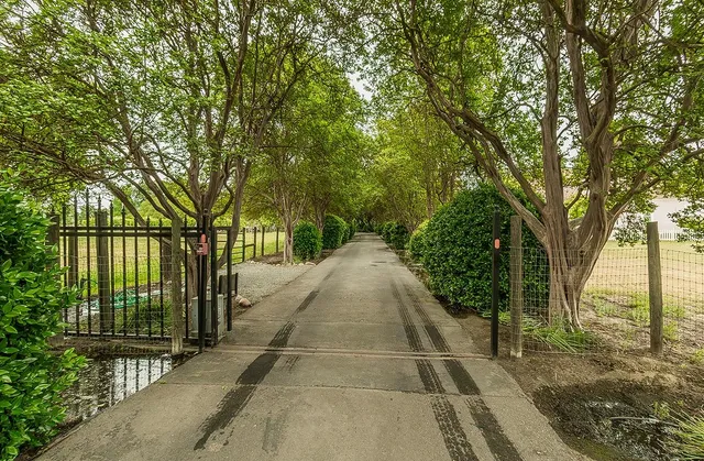 $1,550,000 | 3670 South Newmark Avenue, Sanger, CA 93657