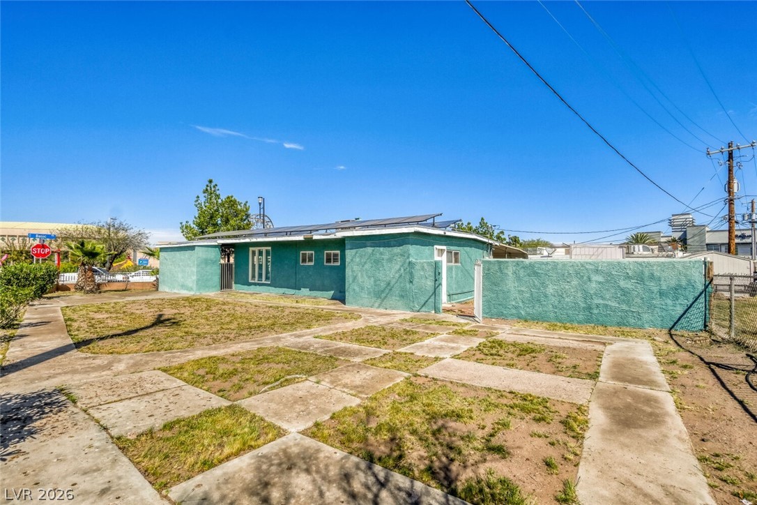 303 Tin Street Henderson, NV 89015 - Photo 2 of 28