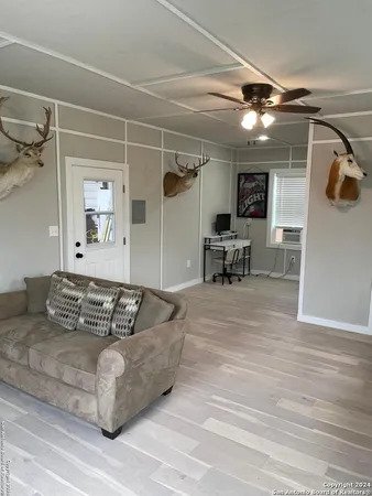 $649,900 | 3874-east Fm 140, Jourdanton, TX 78026