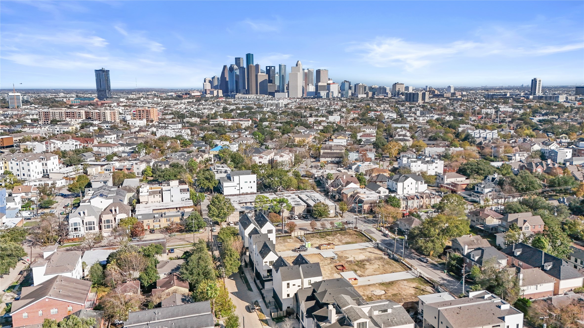 1503 Vermont Street, Unit A Houston, TX 77006 - Photo 34 of 38 Close Proximity to Downtown