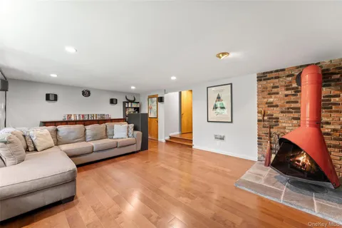 $1,799,000 | 52 Sprain Valley Road, Scarsdale, NY 10583