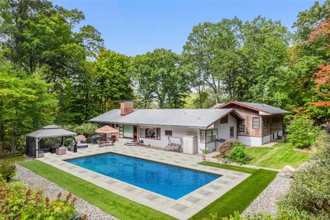 $1,799,000 | 52 Sprain Valley Road, Scarsdale, NY 10583