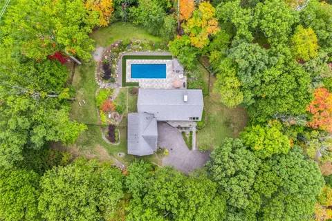 $1,799,000 | 52 Sprain Valley Road, Scarsdale, NY 10583