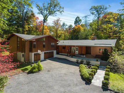 $1,799,000 | 52 Sprain Valley Road, Scarsdale, NY 10583