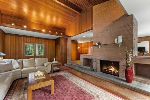 $1,799,000 | 52 Sprain Valley Road, Scarsdale, NY 10583