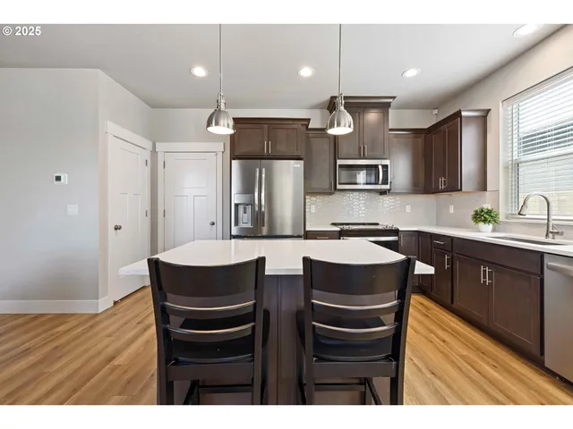 $525,000 | 2458 Northeast Sweetwater Road, Estacada, OR 97023