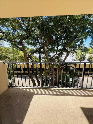 $1,750 | 1470 Northeast 123rd Street, Unit A408, North Miami, FL 33161