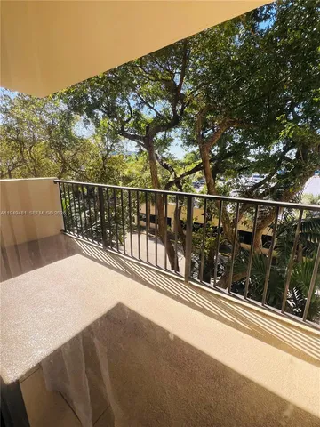 $1,750 | 1470 Northeast 123rd Street, Unit A408, North Miami, FL 33161