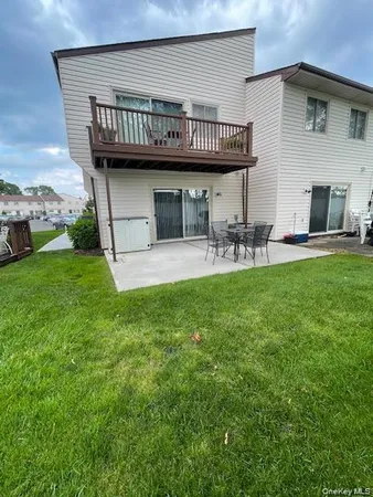 $355,000 | 650 Newbridge Road, Unit 33, East Meadow, NY 11554