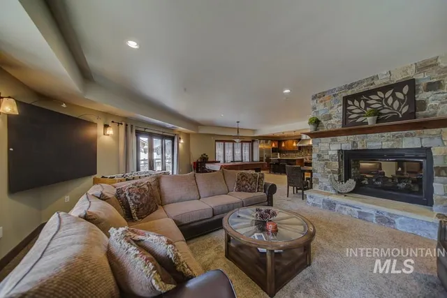 $775,000 | 616 North 3rd Street, Unit 304, McCall, ID 83638