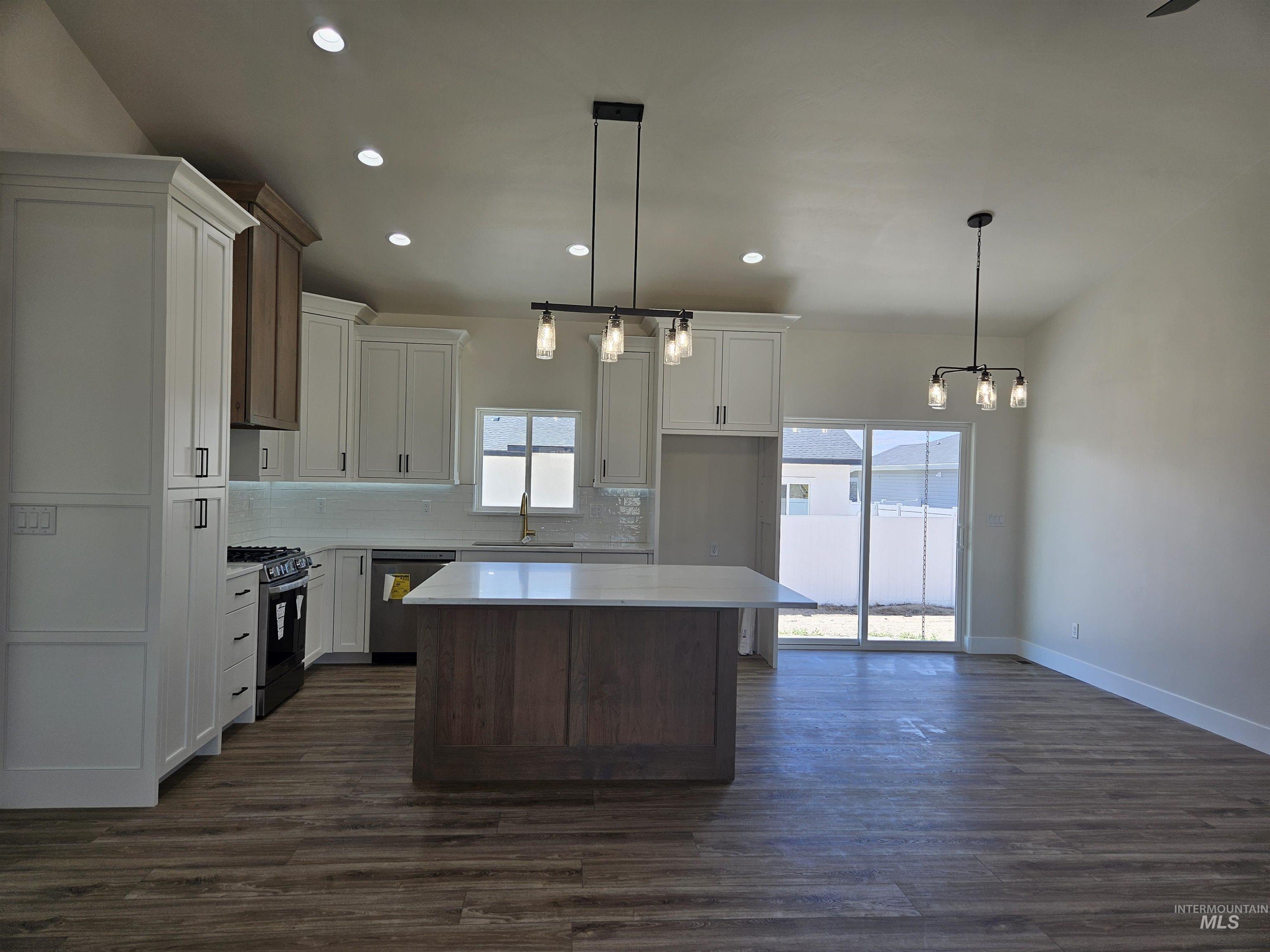2015 Trae Street Jerome, ID 83338 - Photo 2 of 11